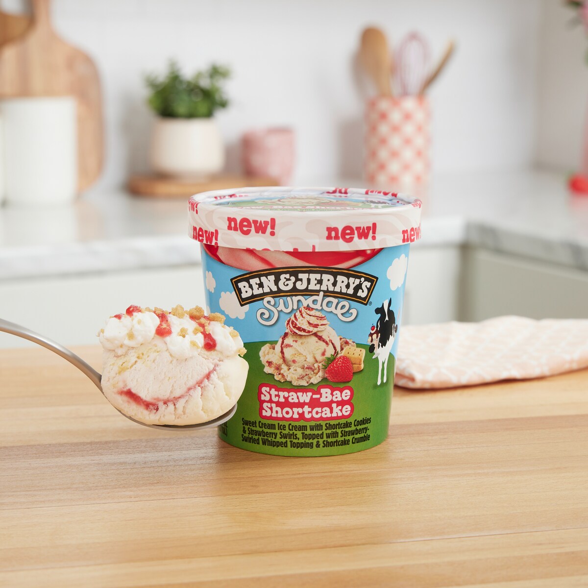 Strawbae Shortcake Sundae - Pint 3 / 4